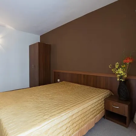 ❤ 1 Bedroom W Kitchen & Pool View ❤vd❤ *