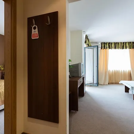 ❤ 1 Bedroom W Kitchen & Pool View ❤vd❤ Apartment